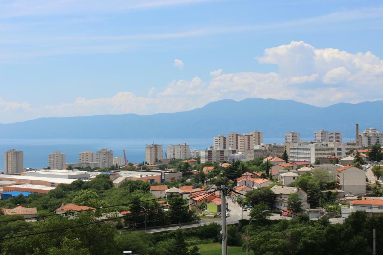 Blue Moon Apartments Rijeka Bagian luar foto