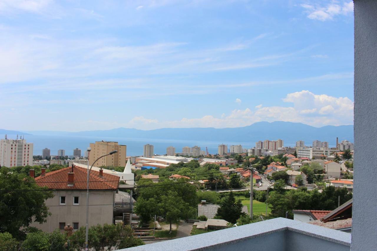 Blue Moon Apartments Rijeka Bagian luar foto