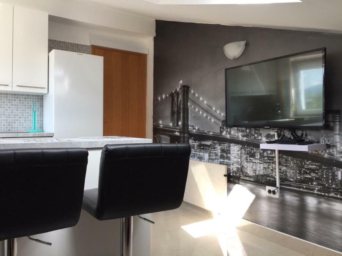 Blue Moon Apartments Rijeka Bagian luar foto