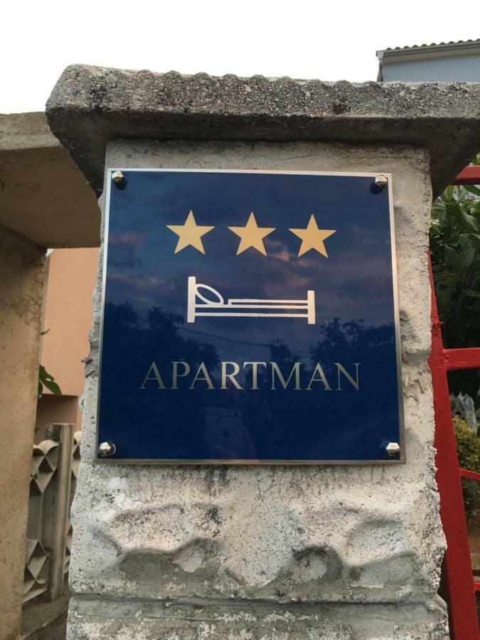 Blue Moon Apartments Rijeka Bagian luar foto
